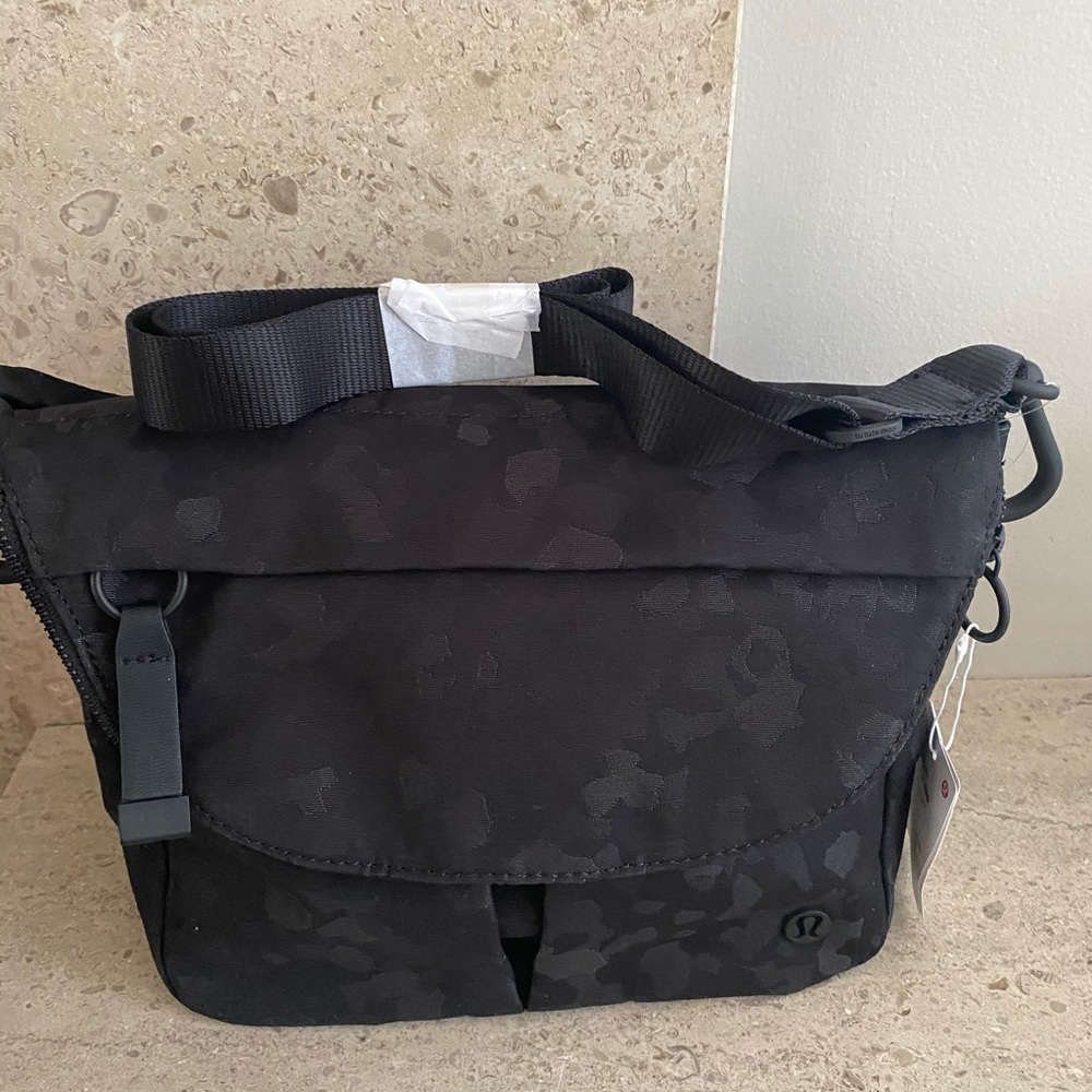 LAST ONE:LululemonAll Night Festival Crossbody Bag - Picture 4 of 16